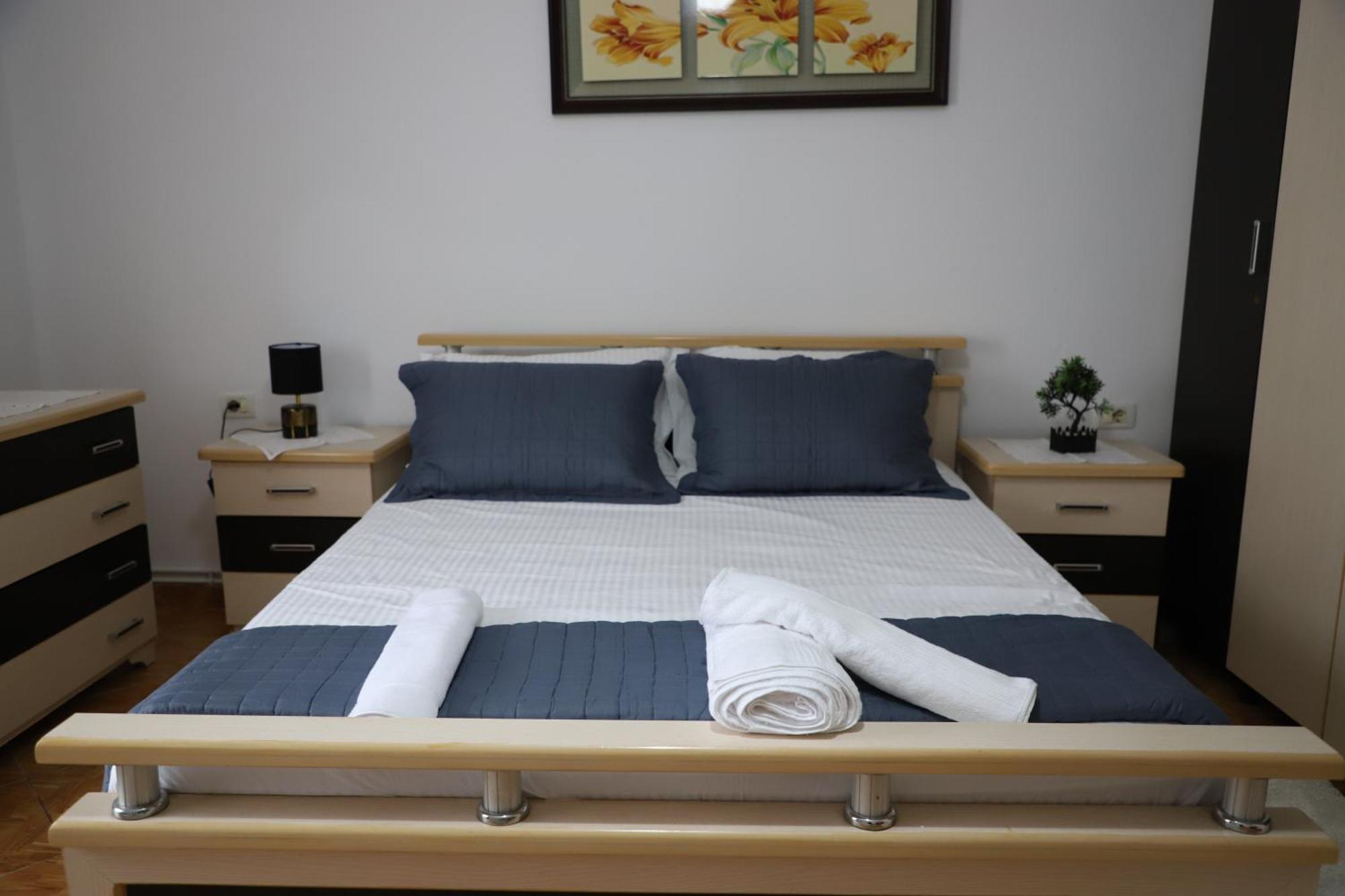 Apartment Xheison เบราท ภายนอก รูปภาพ