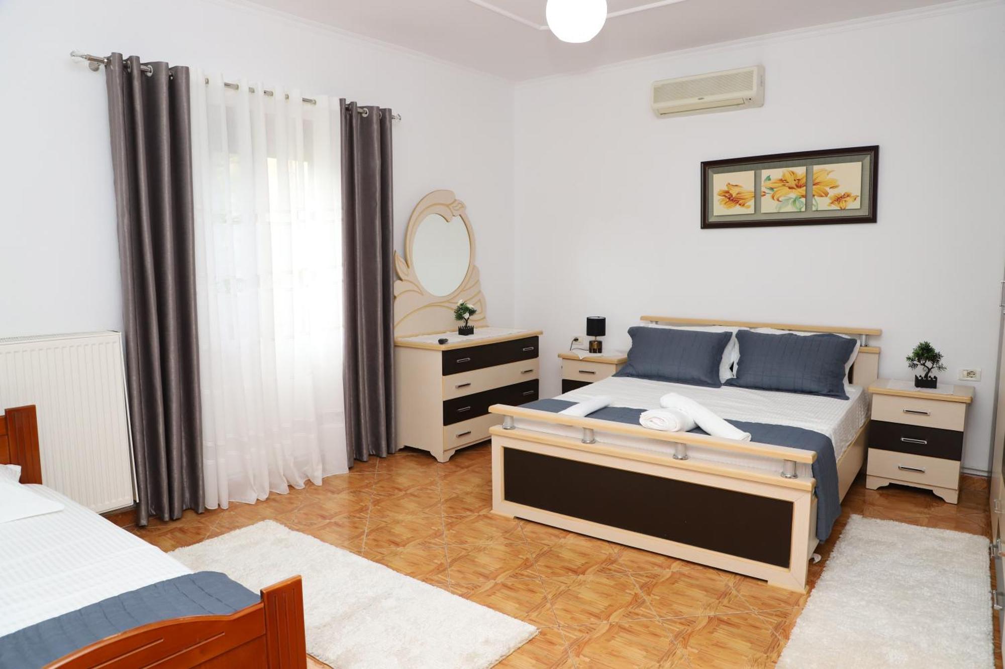 Apartment Xheison เบราท ภายนอก รูปภาพ