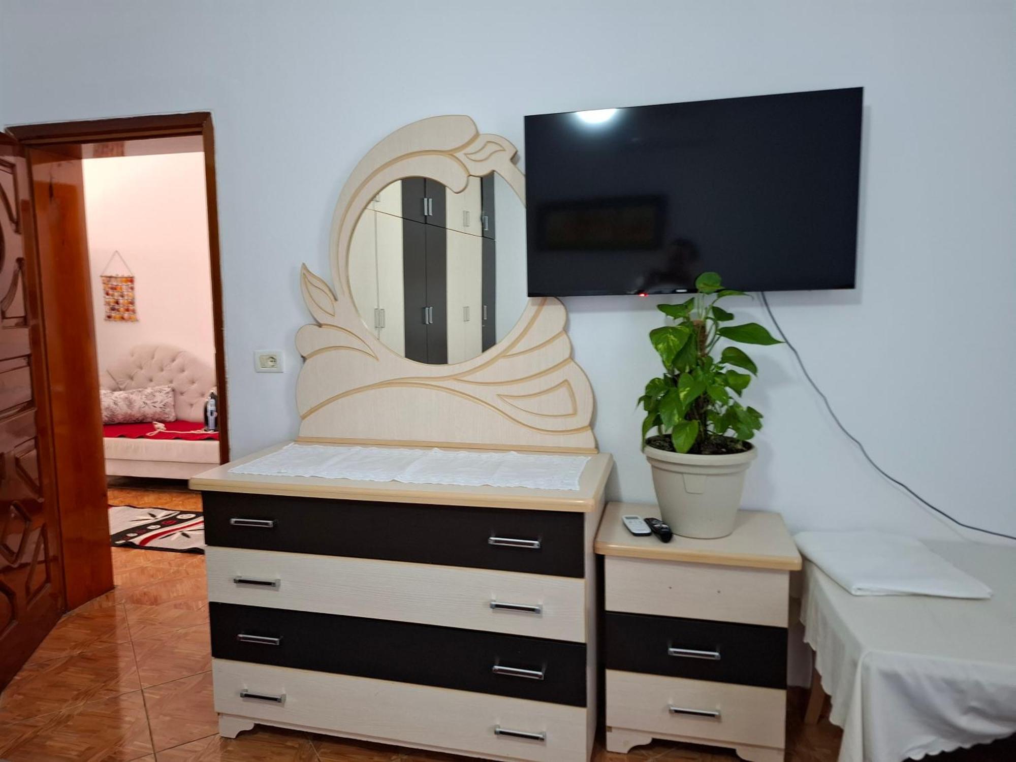 Apartment Xheison เบราท ภายนอก รูปภาพ