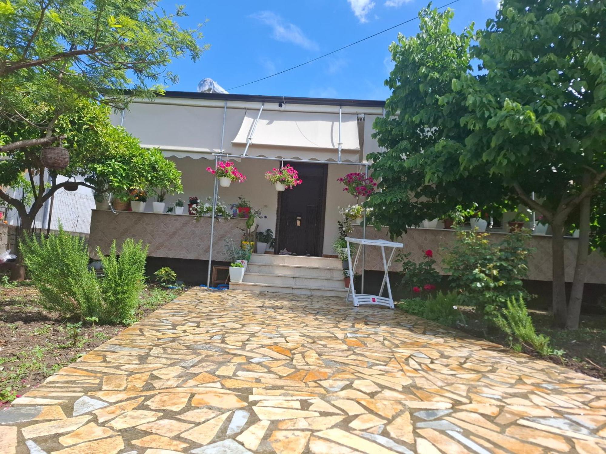 Apartment Xheison เบราท ภายนอก รูปภาพ
